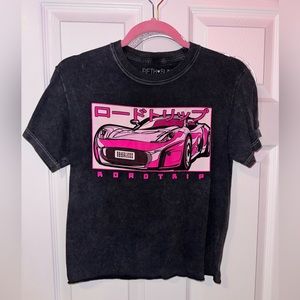 Cute graphic shirt💕